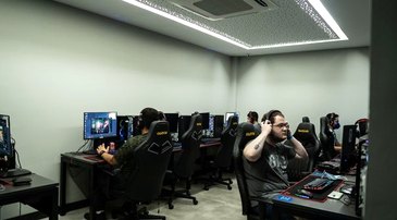 game gian lận F8bet